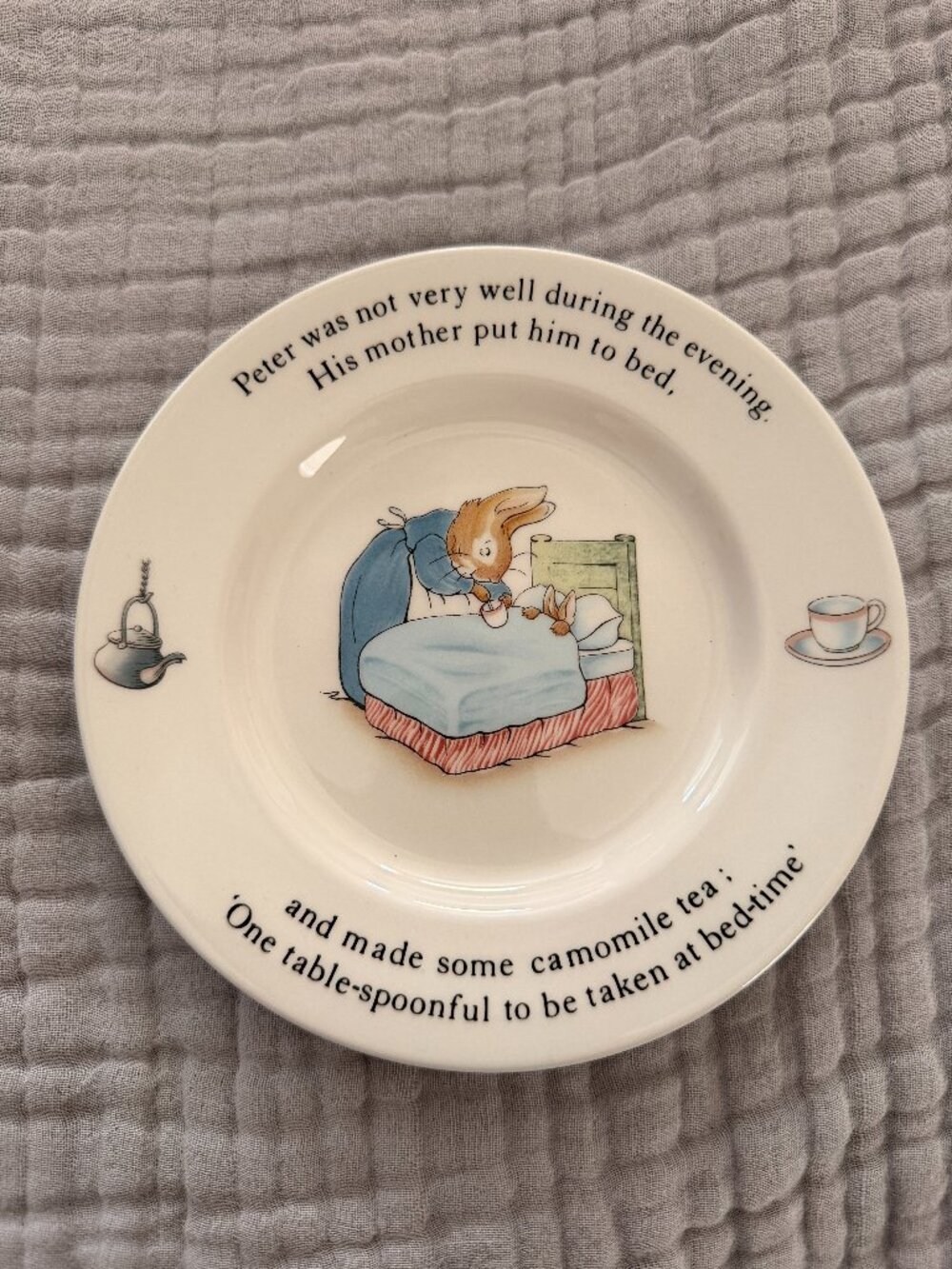 Wedgewood Peter Rabbit Plate - EUC